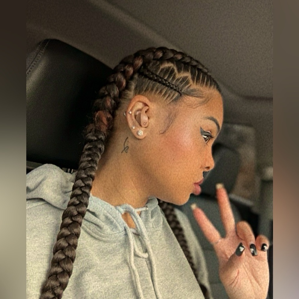 Meet your Posher, Suzette